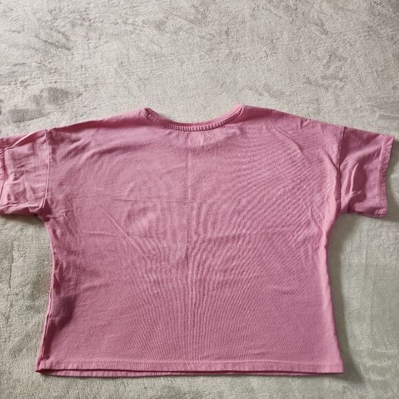 Girls Kiss Light Pink Crop Tshirt With Graphics Size Large - Picture 5 of 5